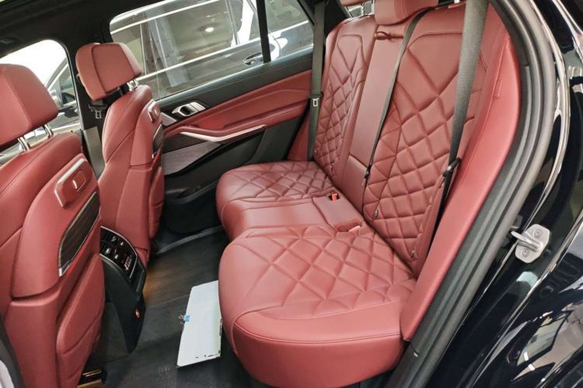 Used BMW X5 2023 xDrive 40Li M Sport Night Edition Package Left Rear Seat