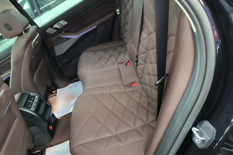 Used BMW X5 2023 xDrive 30Li Luxury M Sport Night Edition Package Left Rear Seat