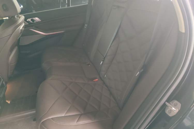 Used BMW X5 2023 xDrive 30Li Luxury M Sport Package Left Rear Seat
