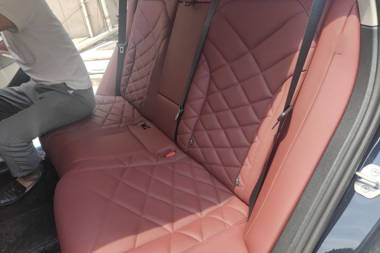 Used BMW X5 2023 xDrive 30Li Luxury M Sport Package Left Rear Seat