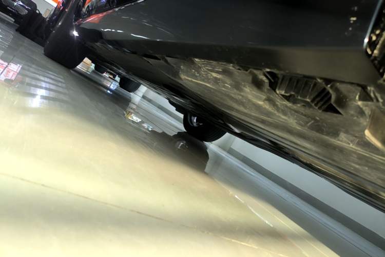 Used BMW X5 2023 xDrive 30Li Luxury M Sport Night Edition Package Left Side Sill