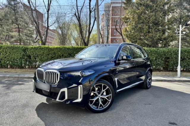 Used BMW X5 2023 xDrive 30Li Luxury M Sport Package