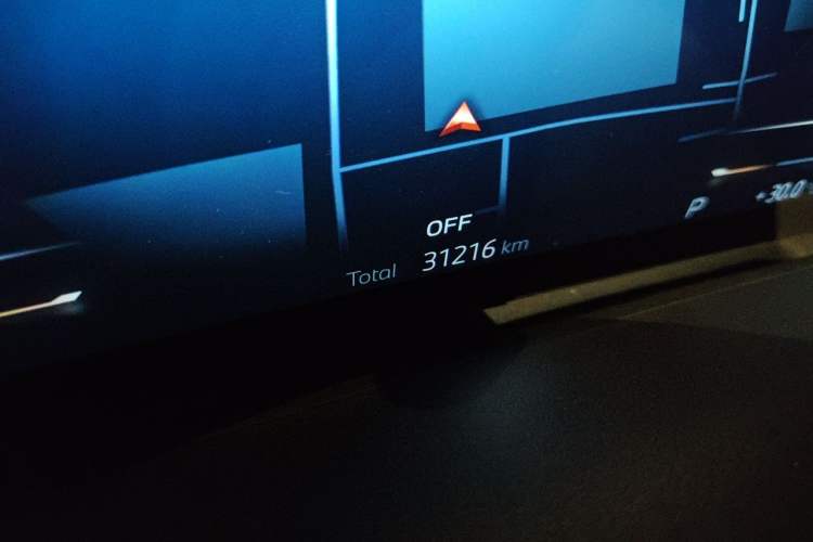 Used BMW X5 2023 xDrive 30Li Luxury M Sport Night Edition Package Odometer Close Up