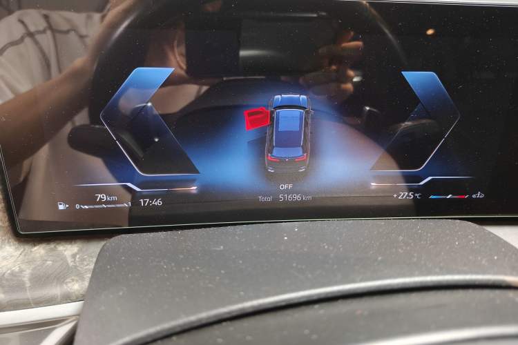 Used BMW X5 2023 xDrive 30Li Luxury M Sport Package Odometer Close Up