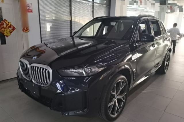 Used BMW X5 2023 xDrive 30Li Luxury M Sport Night Edition Package