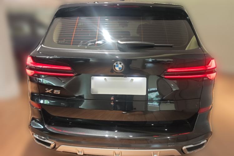 Used BMW X5 2023 xDrive 30Li Luxury M Sport Package Rear