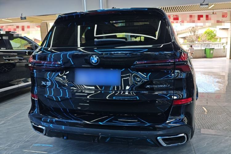 Used BMW X5 2023 xDrive 30Li Luxury M Sport Package Rear