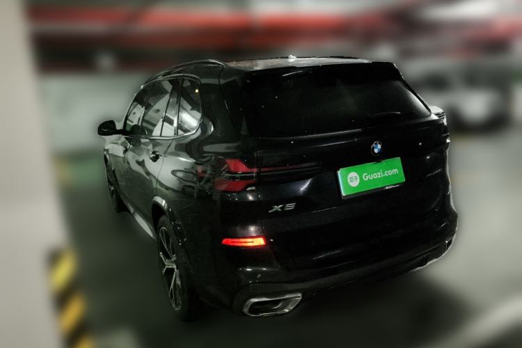 Used BMW X5 2023 xDrive 30Li Luxury M Sport Night Edition Package Rear Left 45 Deg