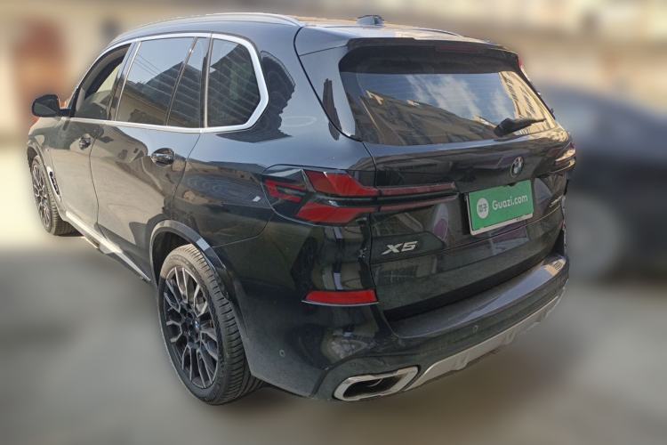 Used BMW X5 2023 xDrive 40Li M Sport Package Rear Left 45 Deg