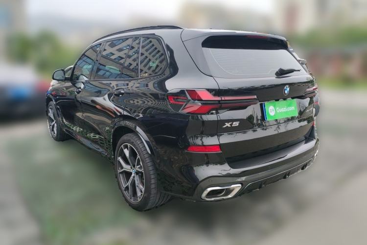 Used BMW X5 2023 xDrive 30Li Luxury M Sport Night Edition Package Rear Left 45 Deg