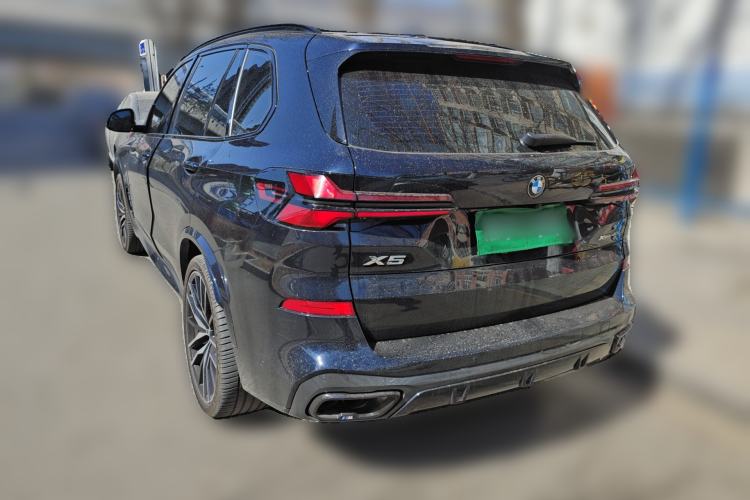 Used BMW X5 2023 xDrive 40Li M Sport Night Edition Package Rear Left 45 Deg