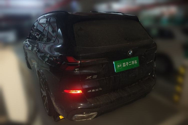 Used BMW X5 2023 xDrive 30Li Luxury M Sport Night Edition Package Rear Left 45 Deg