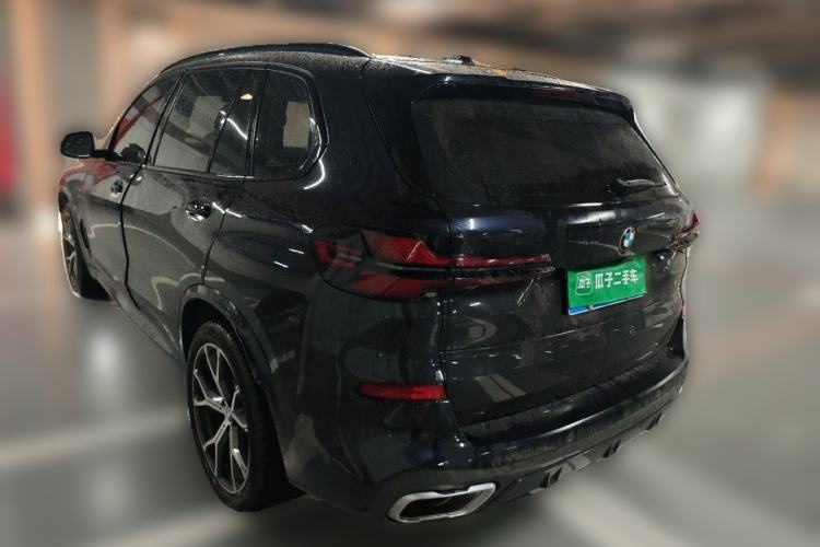 Used BMW X5 2023 xDrive 30Li Luxury M Sport Night Edition Package Rear Left 45 Deg