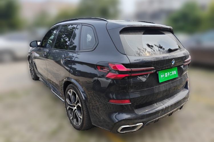 Used BMW X5 2023 xDrive 40Li Luxury Edition M Sport Night Vision Package Rear Left 45 Deg