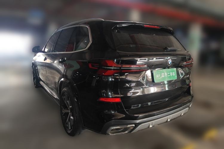 Used BMW X5 2023 xDrive 30Li Luxury M Sport Package Rear Left 45 Deg
