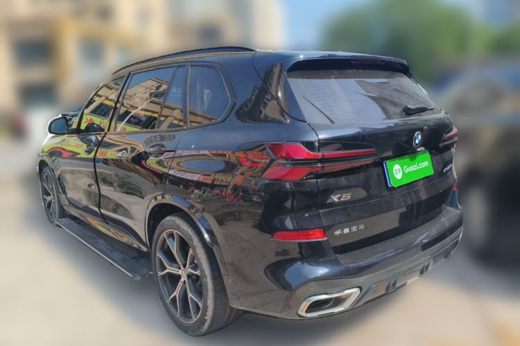 Used BMW X5 2023 xDrive 30Li Luxury M Sport Night Edition Package Rear Left 45 Deg