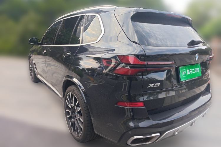 Used BMW X5 2023 xDrive 40Li M Sport Night Edition Package Rear Left 45 Deg