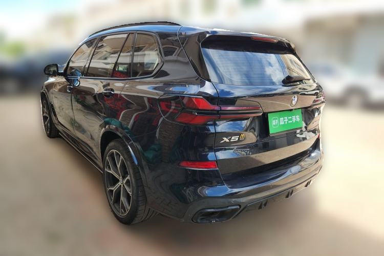 Used BMW X5 2023 xDrive 30Li Luxury M Sport Night Edition Package Rear Left 45 Deg