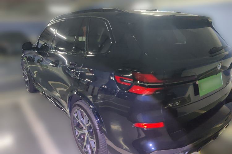 Used BMW X5 2023 xDrive 30Li Luxury M Sport Night Edition Package Rear Left 45 Deg