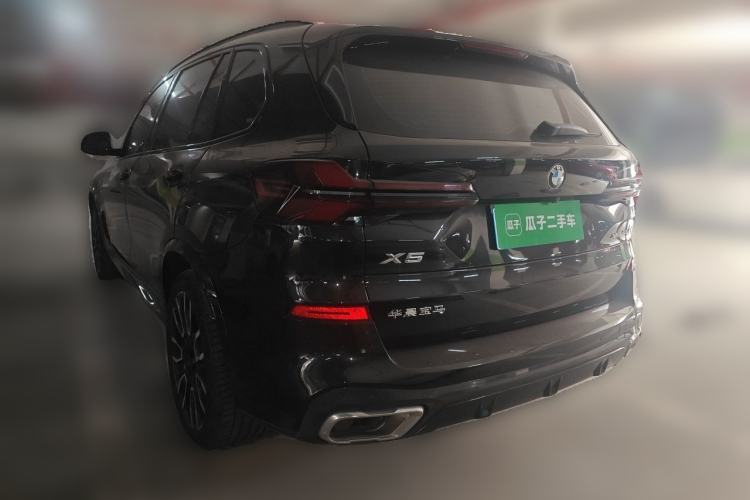 Used BMW X5 2023 xDrive 40Li M Sport Night Edition Package Rear Left 45 Deg
