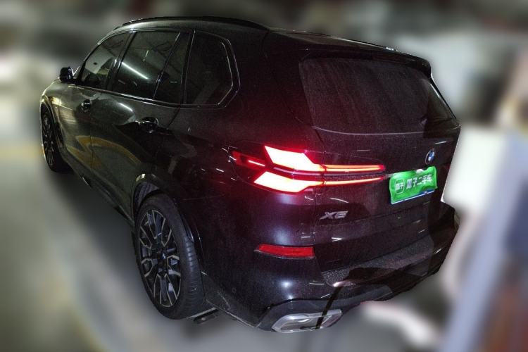 Used BMW X5 2023 xDrive 40Li M Sport Night Edition Package Rear Left 45 Deg