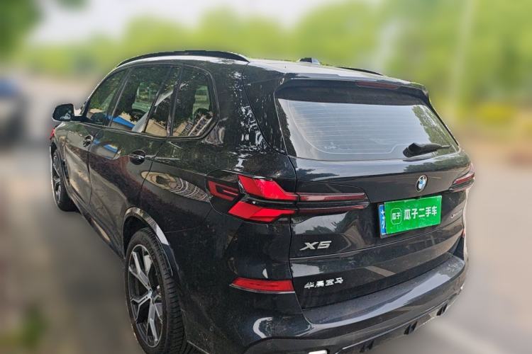 Used BMW X5 2023 xDrive 30Li Luxury M Sport Night Edition Package Rear Left 45 Deg