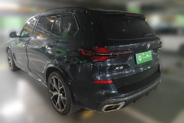 Used BMW X5 2023 xDrive 30Li Luxury M Sport Night Edition Package Rear Left 45 Deg