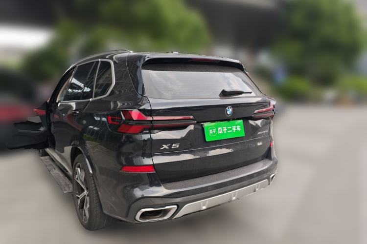 Used BMW X5 2023 xDrive 30Li M Sport Package Rear Left 45 Deg