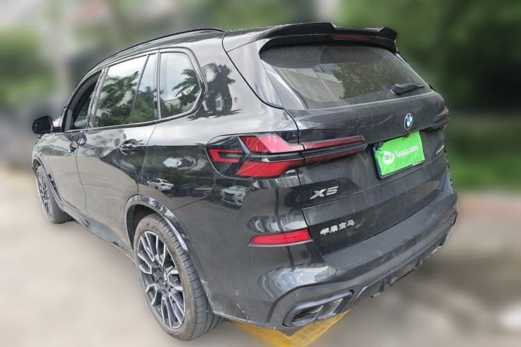 Used BMW X5 2023 xDrive 40Li M Sport Night Edition Package Rear Left 45 Deg