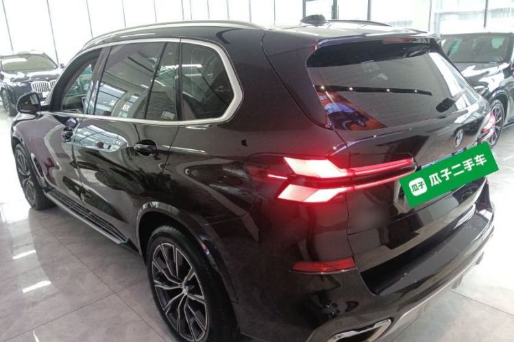 Used BMW X5 2023 xDrive 30Li M Sport Package Rear Left 45 Deg