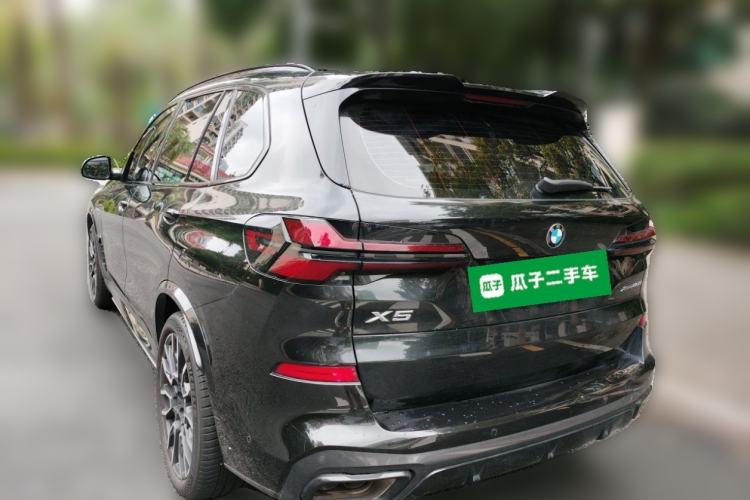 Used BMW X5 2023 xDrive 40Li M Sport Night Edition Package Rear Left 45 Deg