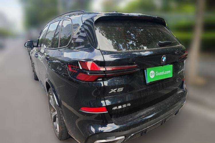 Used BMW X5 2023 xDrive 30Li Luxury M Sport Night Edition Package Rear Left 45 Deg