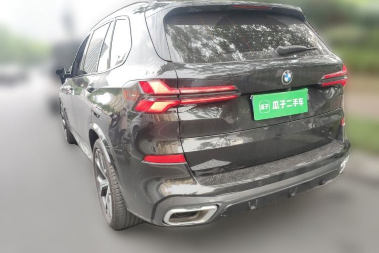 Used BMW X5 2023 xDrive 30Li Luxury M Sport Night Edition Package Rear Left 45 Deg
