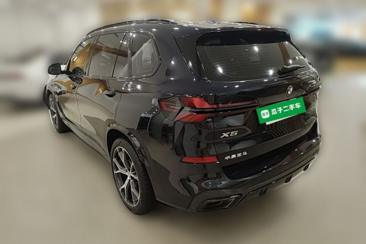 Used BMW X5 2023 xDrive 30Li Luxury M Sport Night Edition Package Rear Left 45 Deg