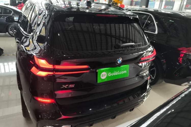Used BMW X5 2023 xDrive 30Li Luxury M Sport Night Edition Package Rear