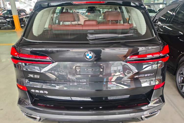 Used BMW X5 2023 xDrive 30Li Luxury M Sport Night Edition Package Rear