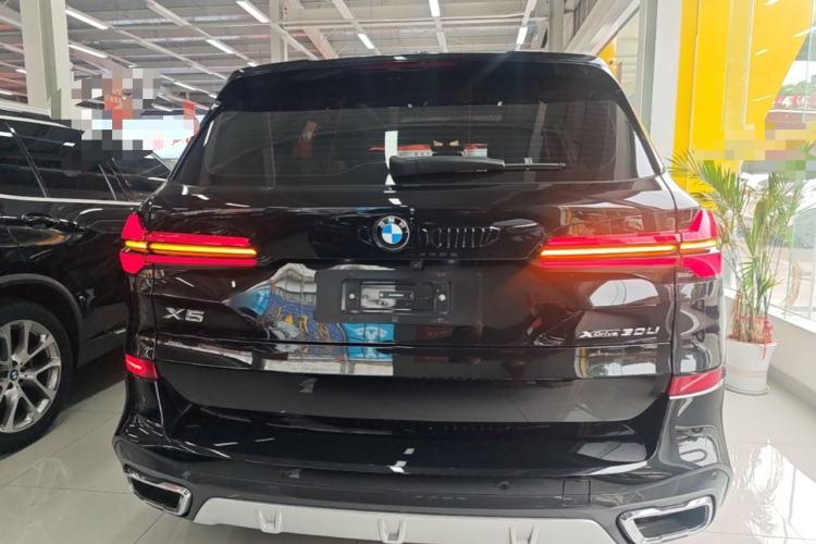 Used BMW X5 2023 xDrive 30Li M Sport Package Rear