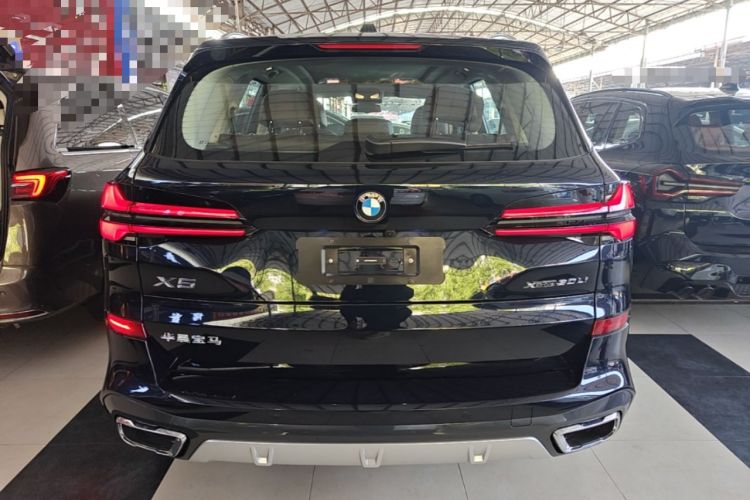 Used BMW X5 2023 xDrive 30Li Luxury M Sport Package Rear