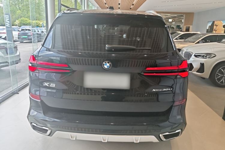 Used BMW X5 2023 xDrive 30Li Luxury M Sport Package Rear