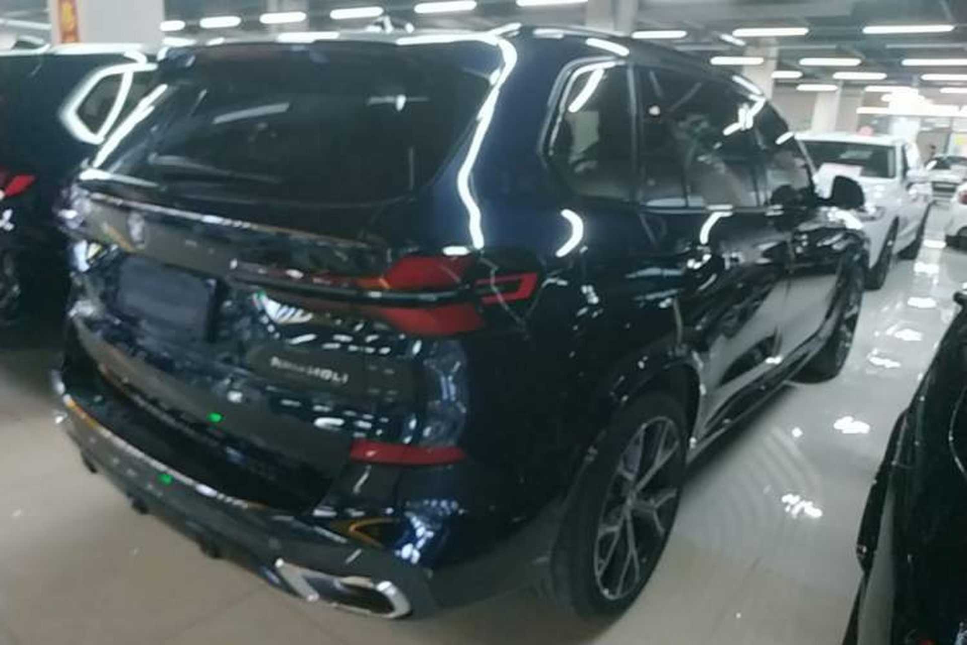 Used BMW X5 2023 xDrive 30Li Luxury M Sport Night Edition Package Rear Right 45 Deg