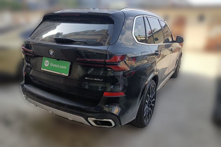 Used BMW X5 2023 xDrive 40Li M Sport Package Rear Right 45 Deg