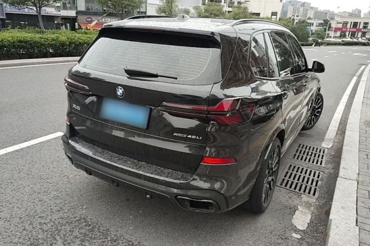 Used BMW X5 2023 xDrive 40Li M Sport Night Edition Package Rear Right 45 Deg