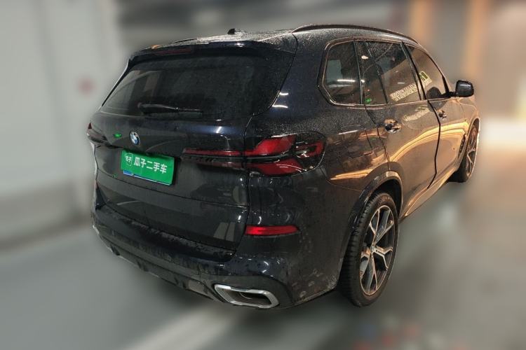 Used BMW X5 2023 xDrive 30Li Luxury M Sport Night Edition Package Rear Right 45 Deg