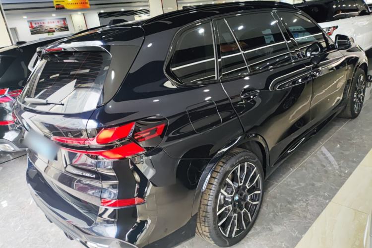 Used BMW X5 2023 xDrive 40Li M Sport Night Edition Package Rear Right 45 Deg