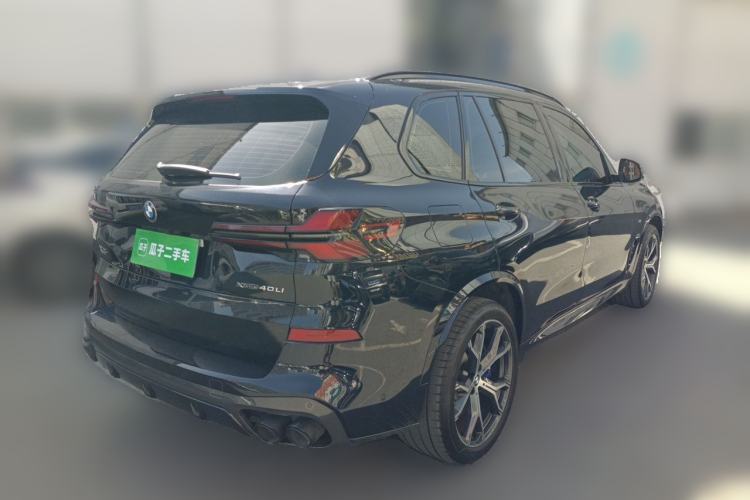 Used BMW X5 2023 xDrive 30Li Luxury M Sport Package Rear Right 45 Deg