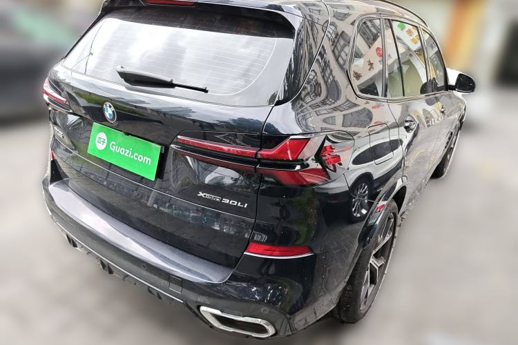 Used BMW X5 2023 xDrive 30Li Luxury M Sport Night Edition Package Rear Right 45 Deg