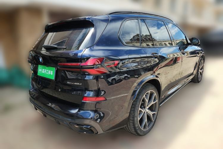 Used BMW X5 2023 xDrive 30Li Luxury M Sport Night Edition Package Rear Right 45 Deg
