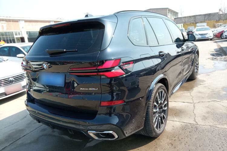 Used BMW X5 2023 xDrive 40Li M Sport Night Edition Package Rear Right 45 Deg