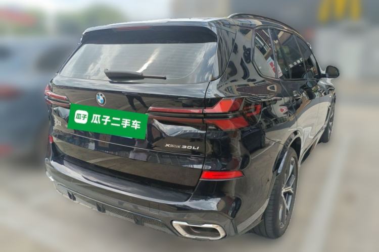 Used BMW X5 2023 xDrive 30Li Luxury M Sport Night Edition Package Rear Right 45 Deg
