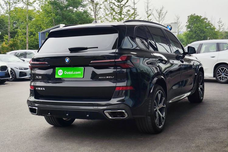 Used BMW X5 2023 xDrive 30Li Luxury M Sport Night Edition Package Rear Right 45 Deg